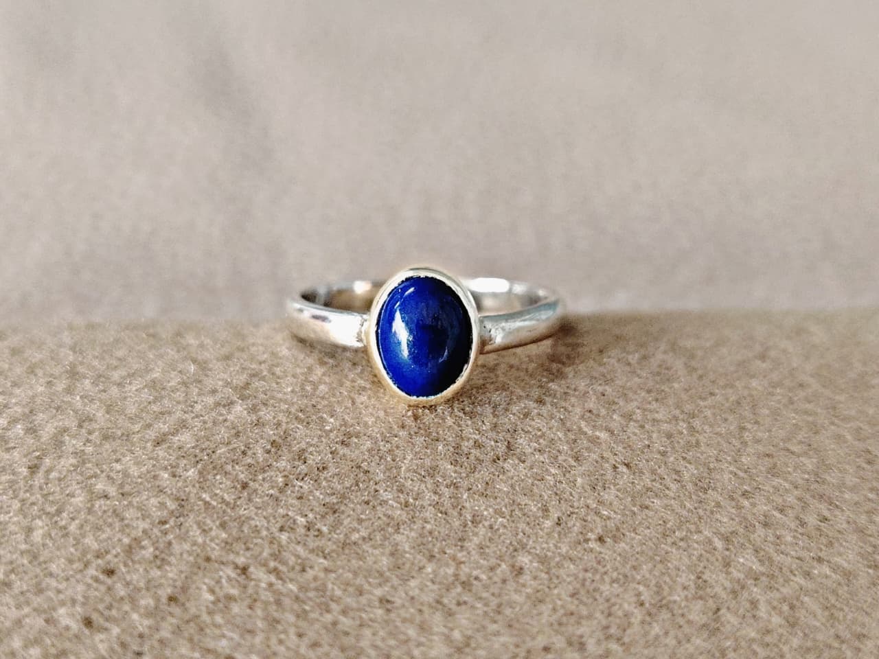 Anillo Sodalita Ovalado Azul